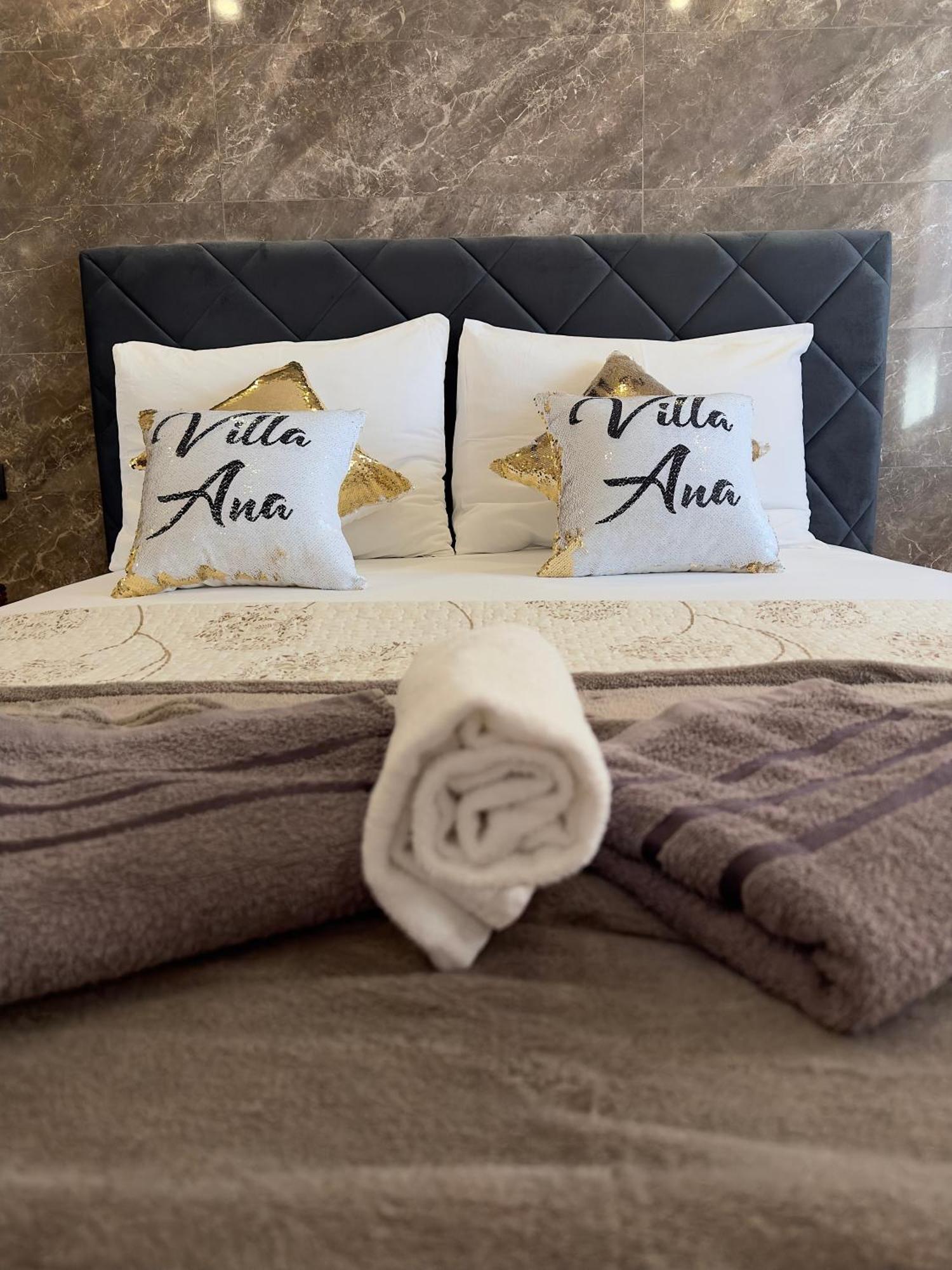 Villa Ana Kaštel Sućurac Eksteriør billede
