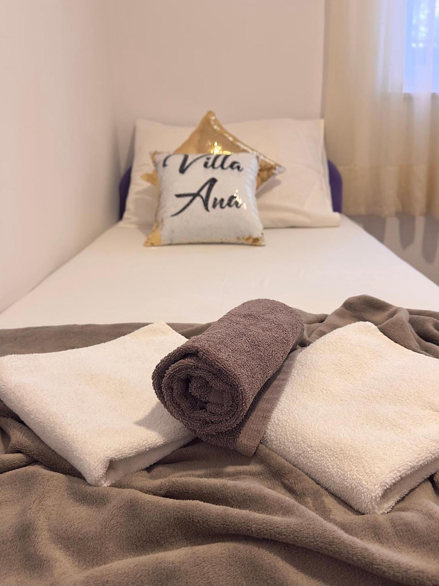 Villa Ana Kaštel Sućurac Eksteriør billede