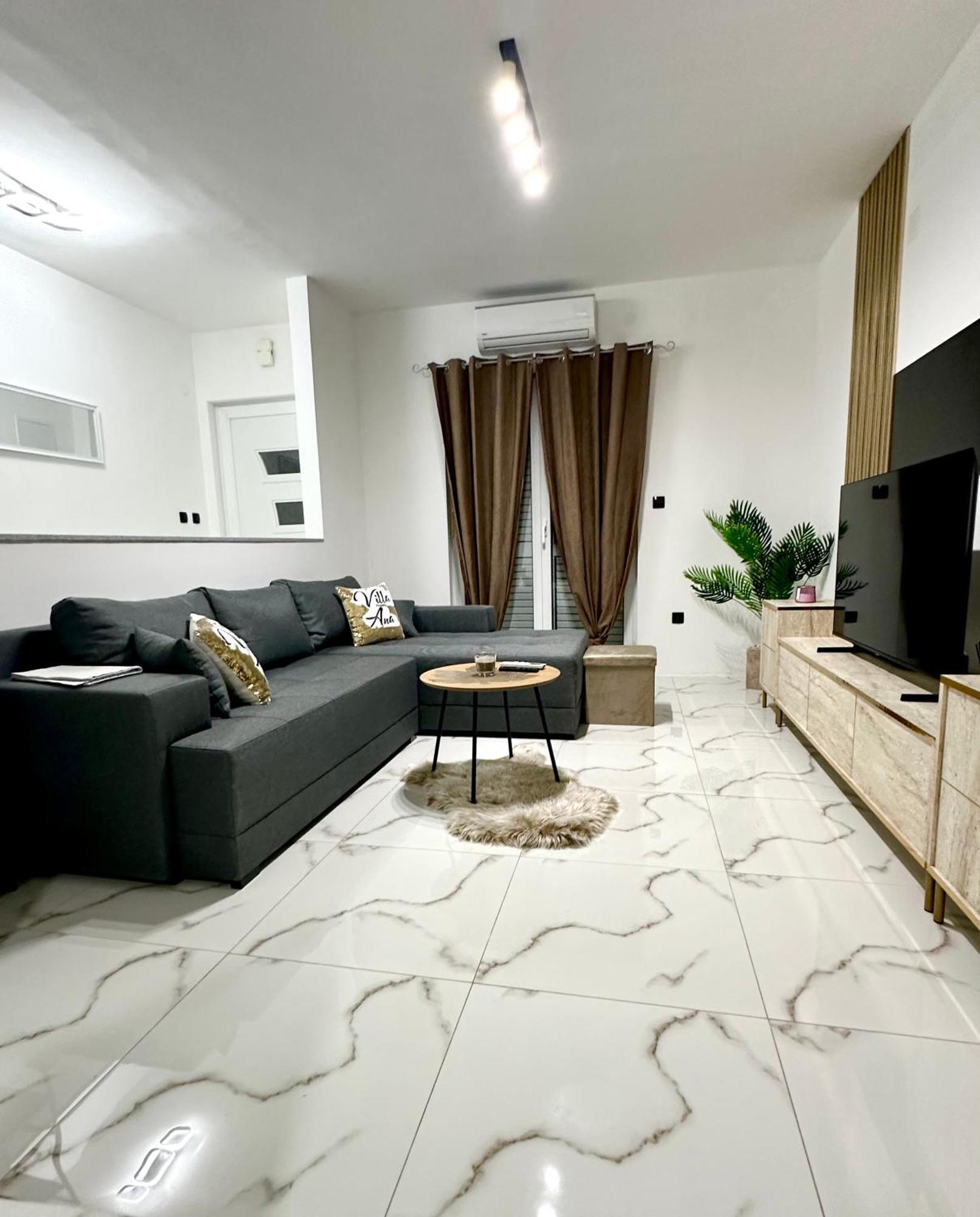 Villa Ana Kaštel Sućurac Eksteriør billede